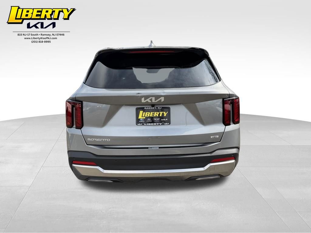 Used 2025 Kia Sorento EX image 6