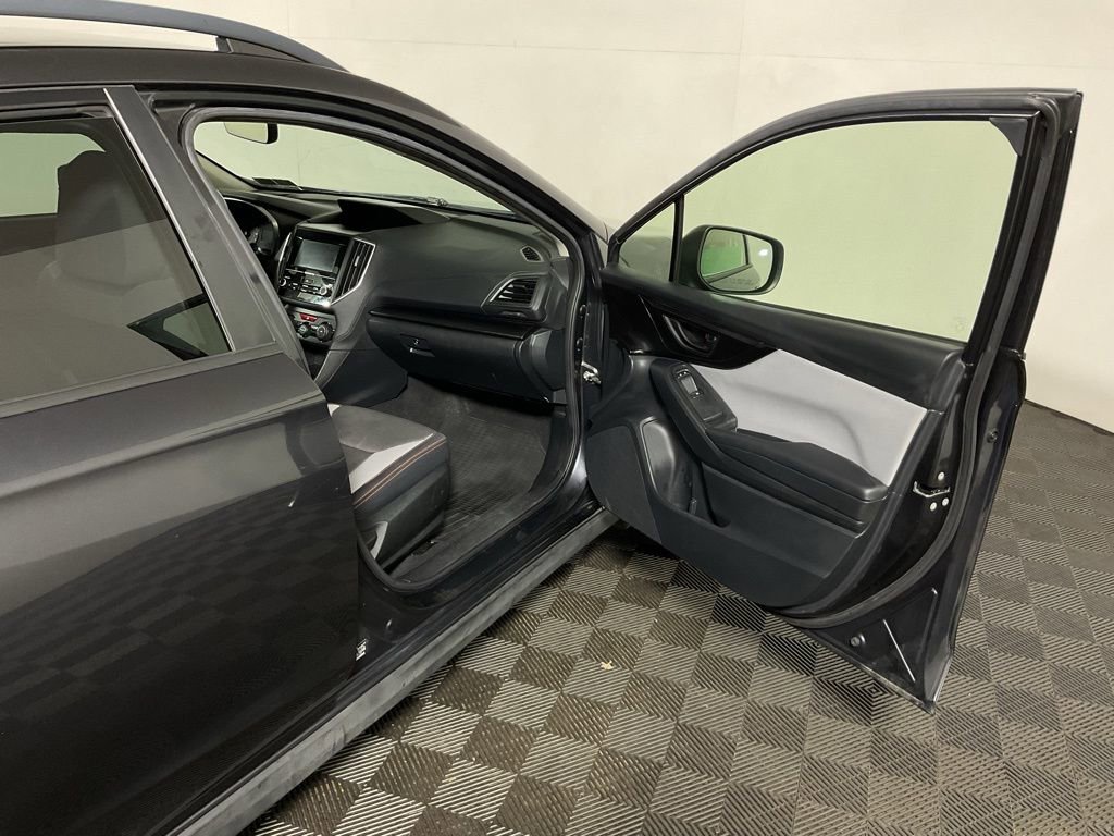 Used 2018 Subaru Crosstrek 2.0i Premium image 32