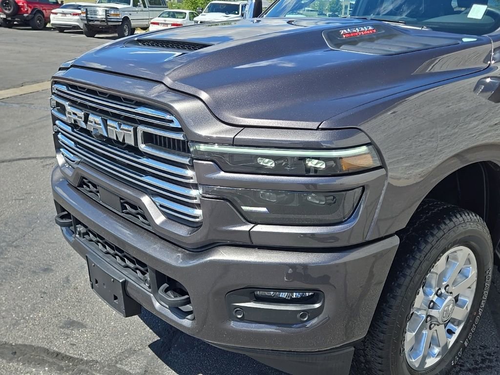 Used 2025 RAM 3500 Laramie w/ Sport Appearance Package AWD/4WD image 10
