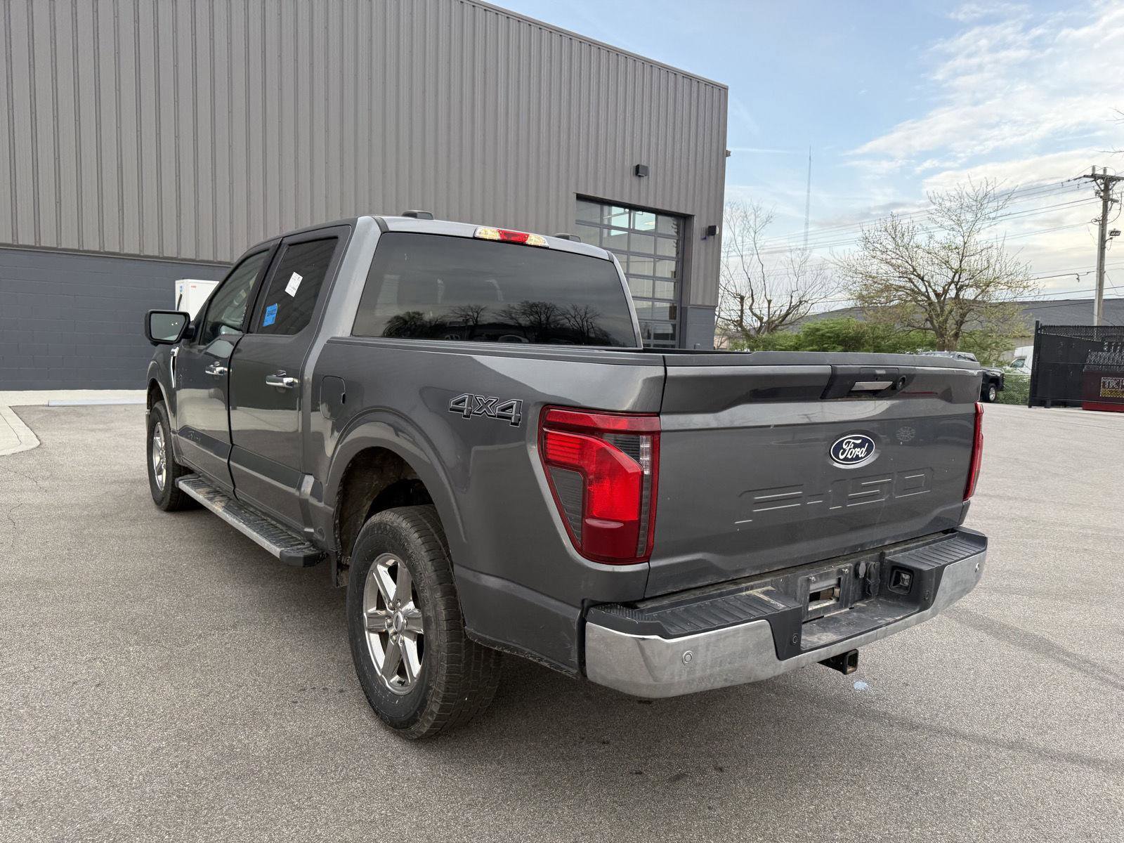 Used 2023 Ford F150 Lariat w/ Equipment Group 502A High image 5