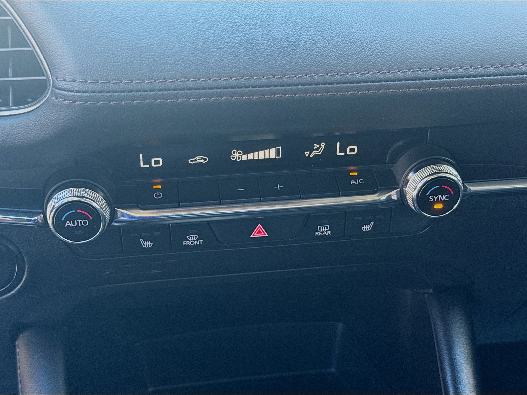 Used 2022 MAZDA MAZDA3 s image 15