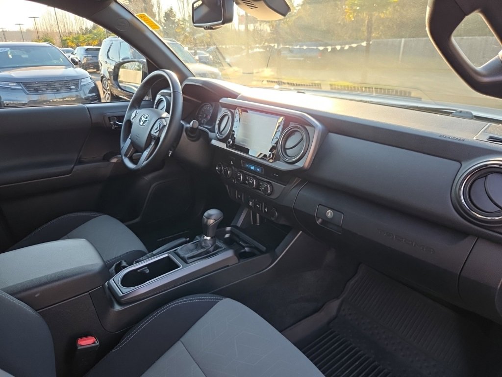 Used 2021 Toyota Tacoma TRD Off-Road image 20