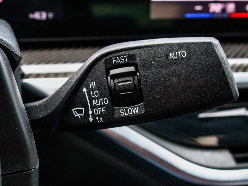 Used 2025 BMW X6 M Competition w/ Executive Package image 33