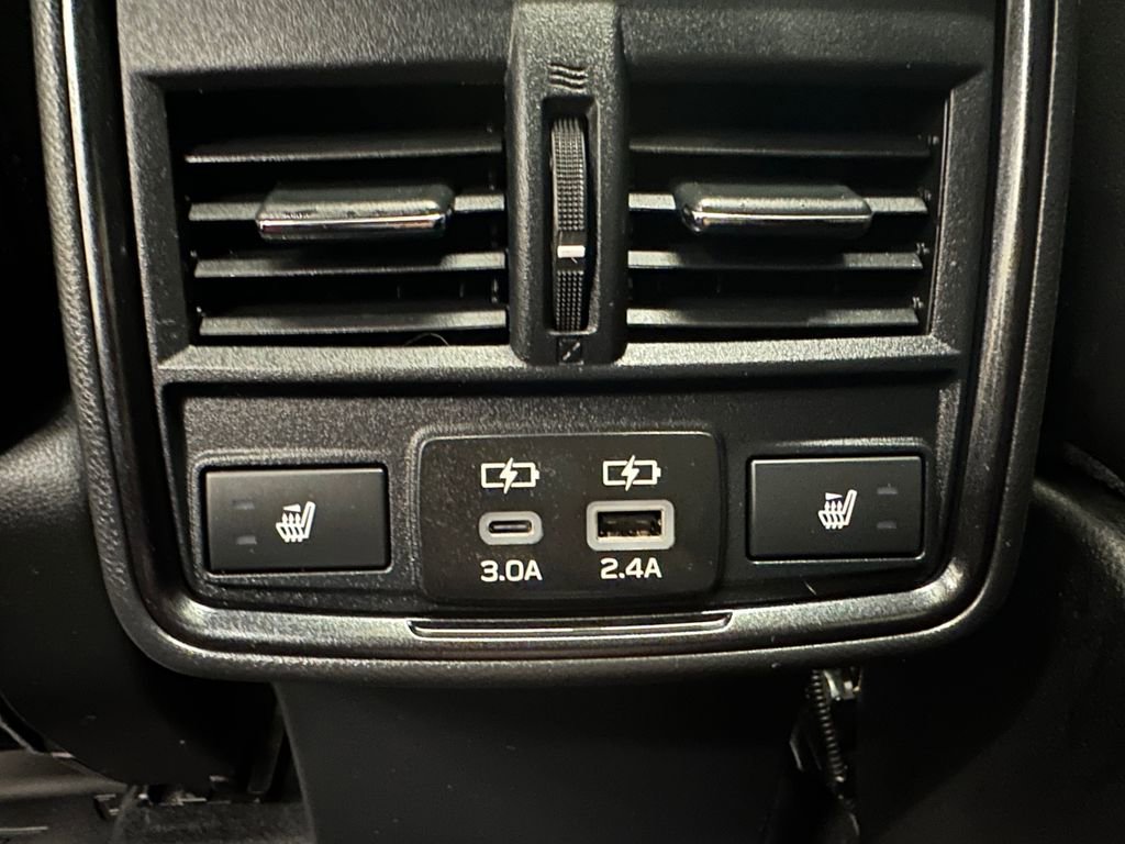 Used 2025 Subaru Forester Touring image 30