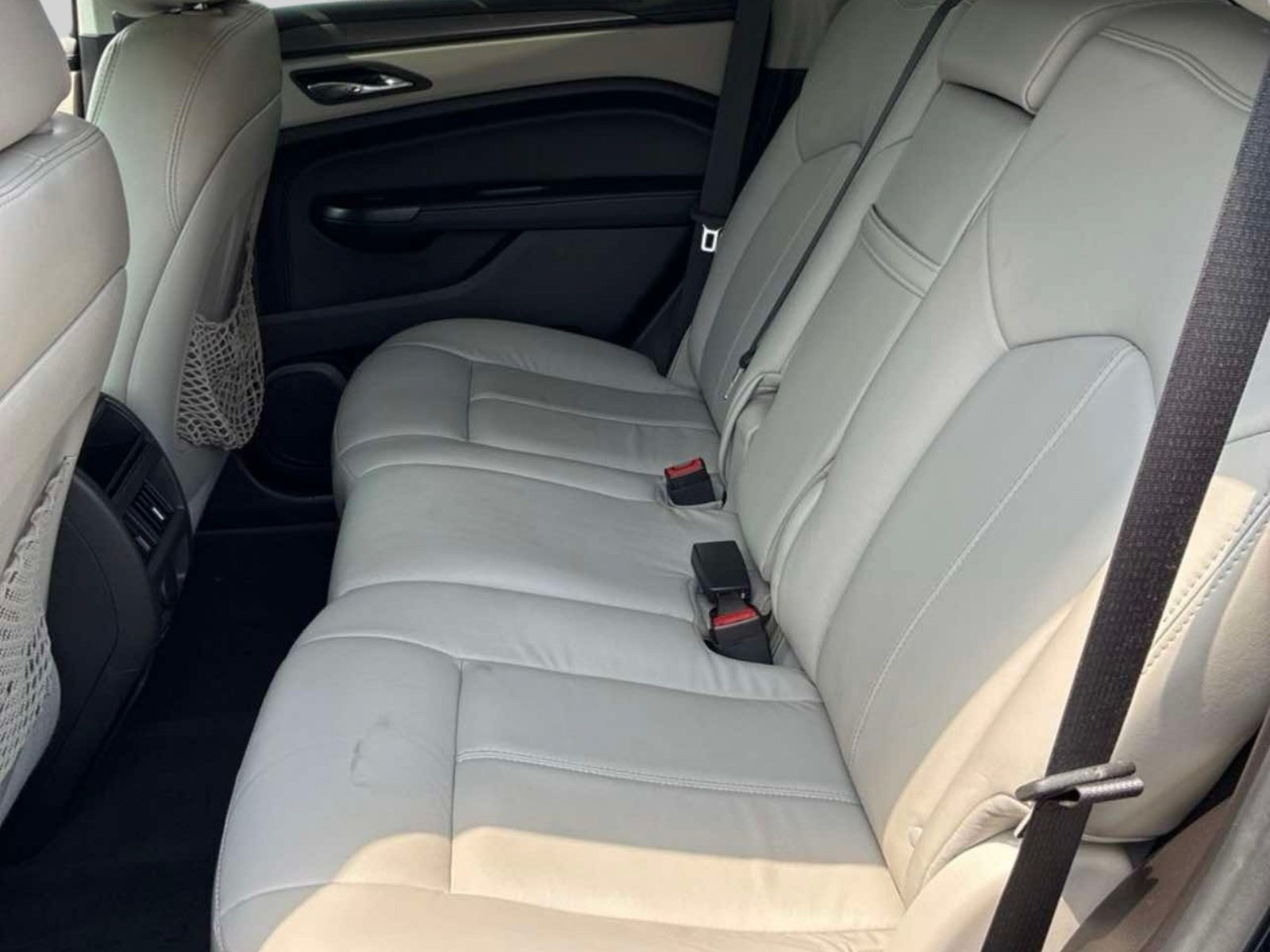 Used 2014 Cadillac SRX FWD image 4
