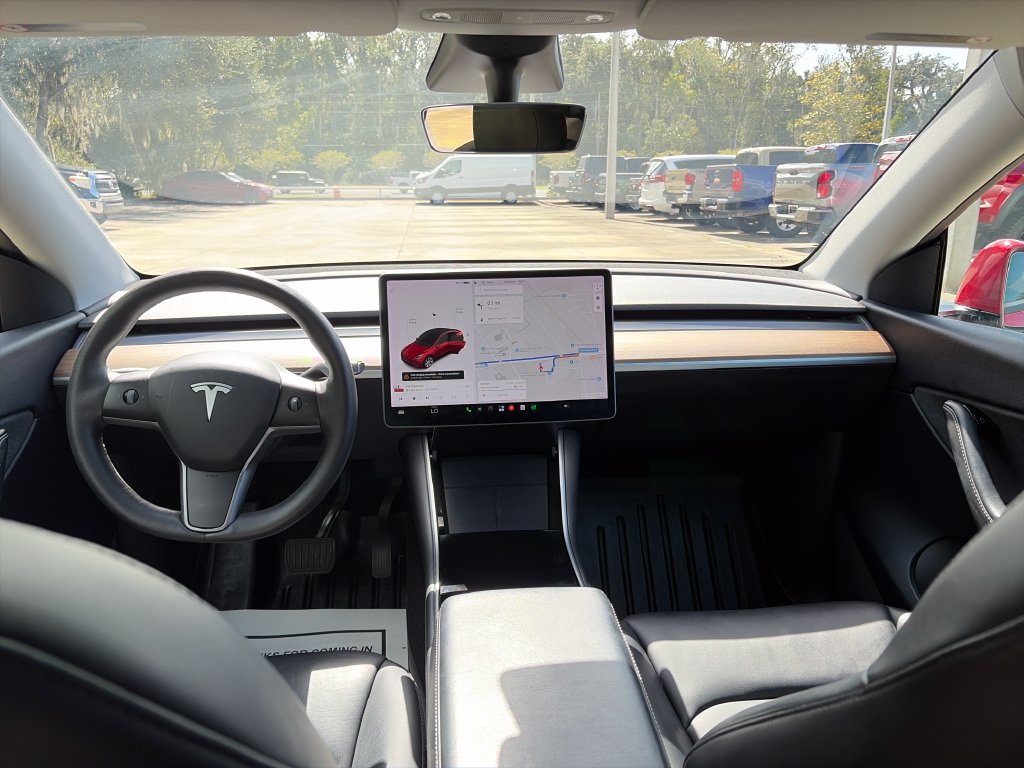 Used 2021 Tesla Model Y Long Range AWD/4WD image 8