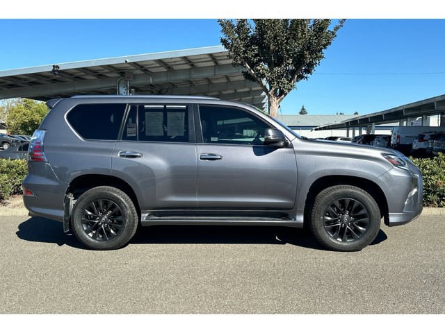 Certified 2021 Lexus GX 460 Premium w/ Premium Plus Package AWD/4WD image 3