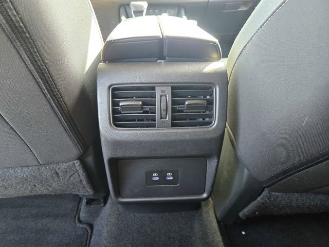 Used 2024 Nissan Rogue SV image 13