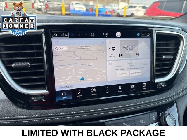 Used 2025 Chrysler Pacifica Limited image 6