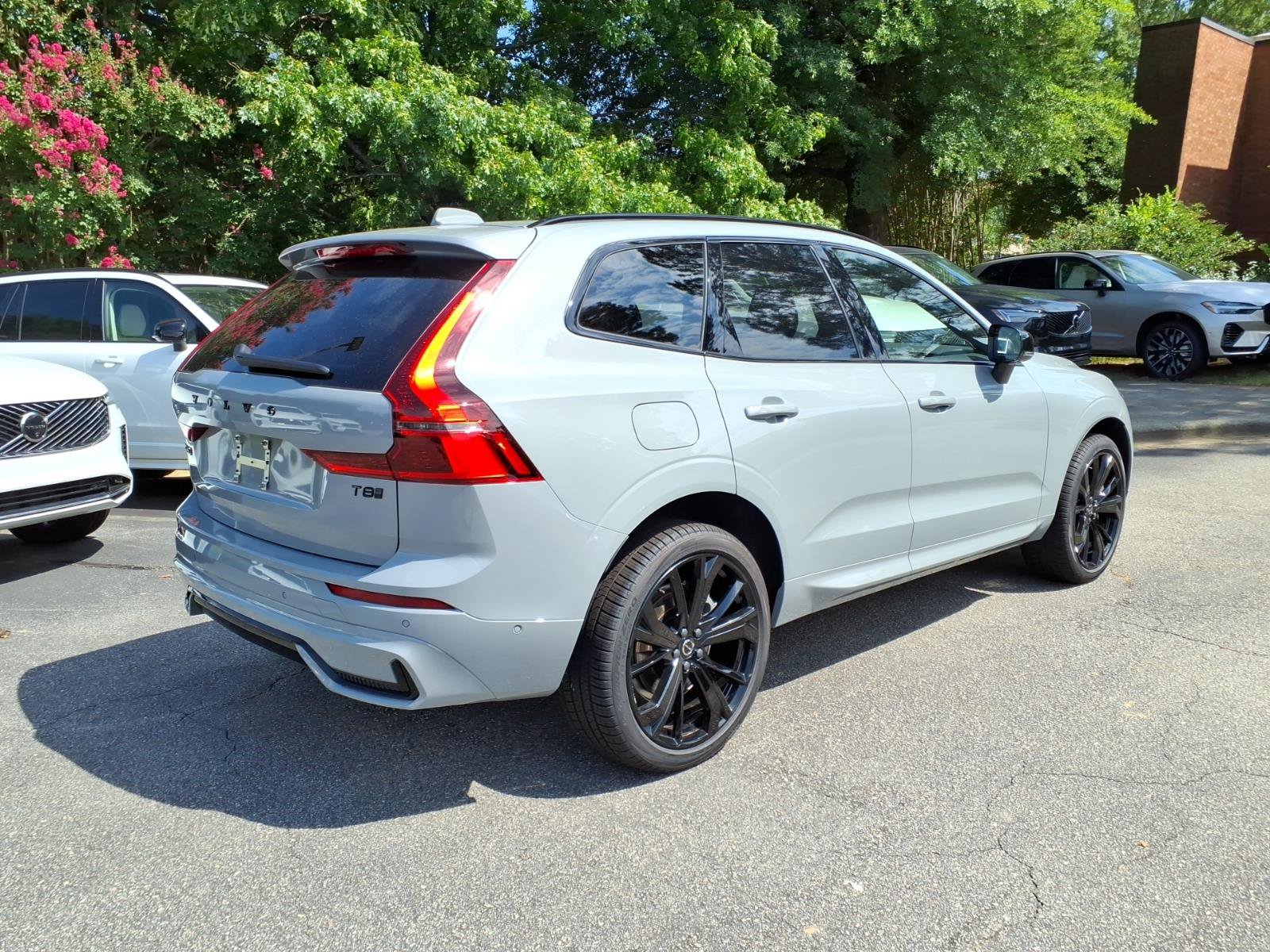 New 2026 Volvo XC60 T8 Ultra w/ Climate Package AWD/4WD image 4