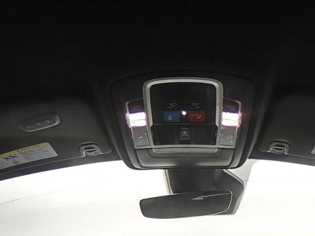 Used 2025 RAM 1500 Laramie AWD/4WD image 25