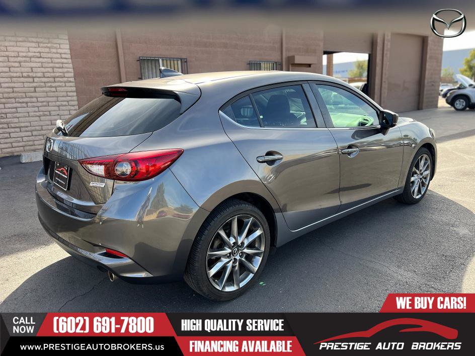 Used 2018 MAZDA MAZDA3 Touring FWD image 3