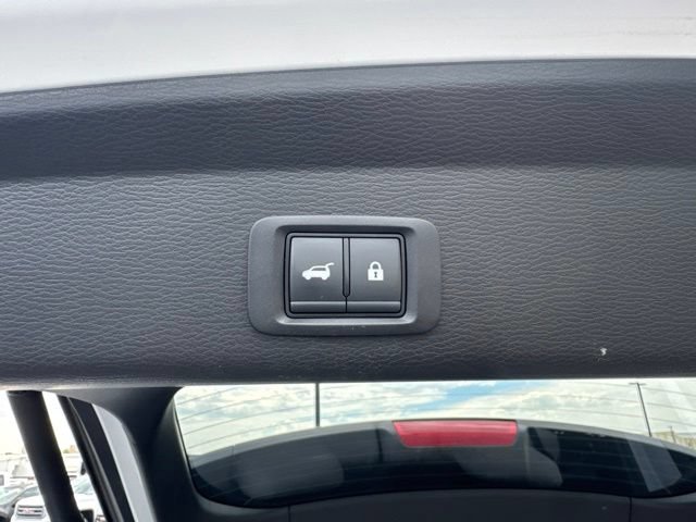 Used 2025 Mitsubishi Outlander SEL AWD/4WD image 12