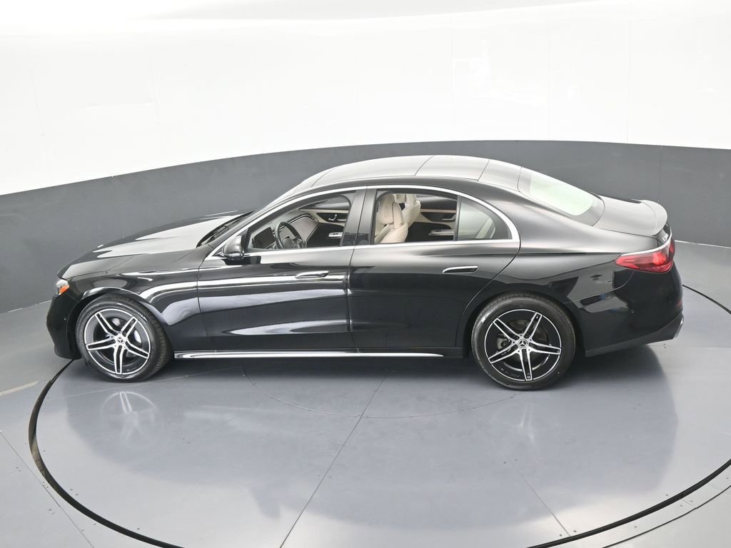 Used 2025 Mercedes-Benz E 350 4MATIC Sedan image 53
