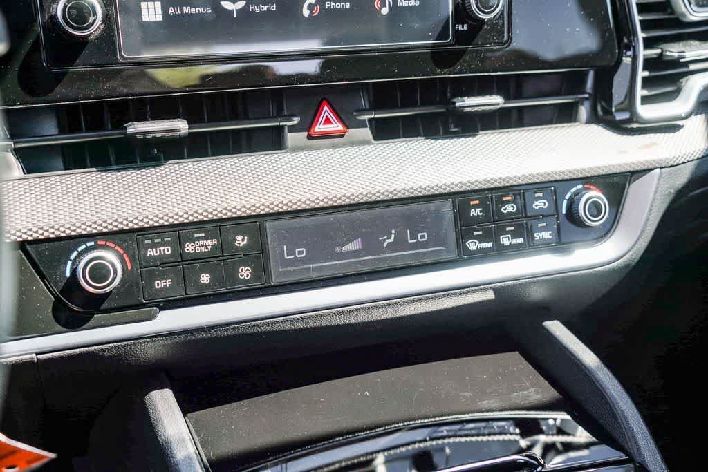 Certified 2025 Kia Sportage LX FWD image 21