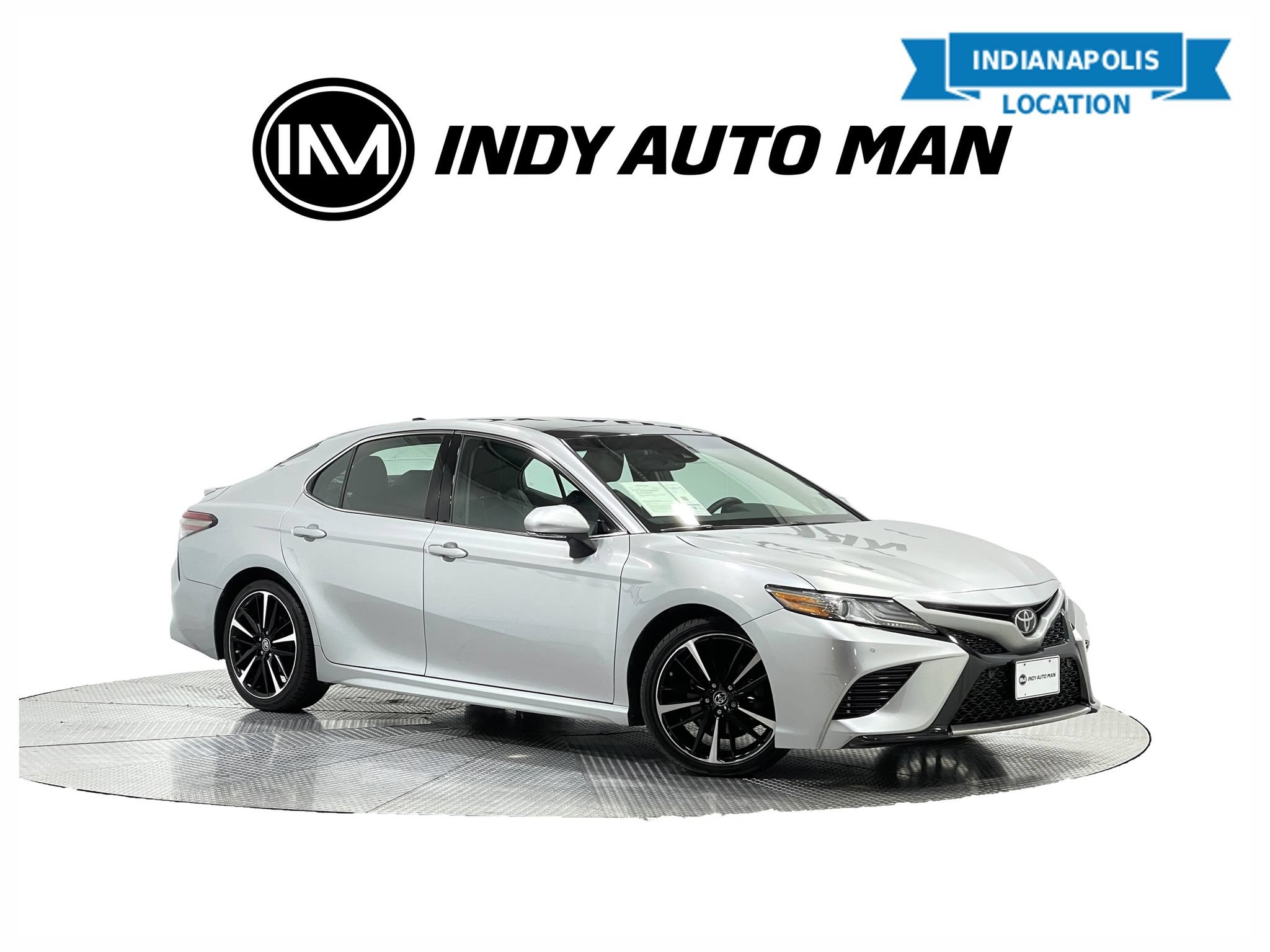 Used 2018 Toyota Camry XSE FWD image 1