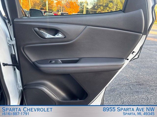 Used 2024 Chevrolet Blazer RS AWD/4WD image 32