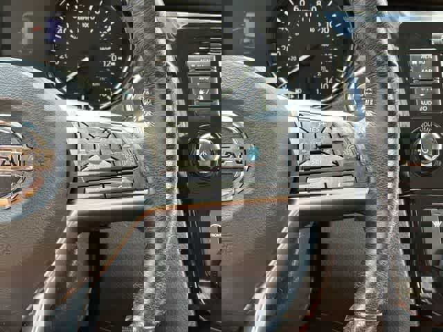 Used 2018 Nissan Rogue SL w/ Premium Package image 10