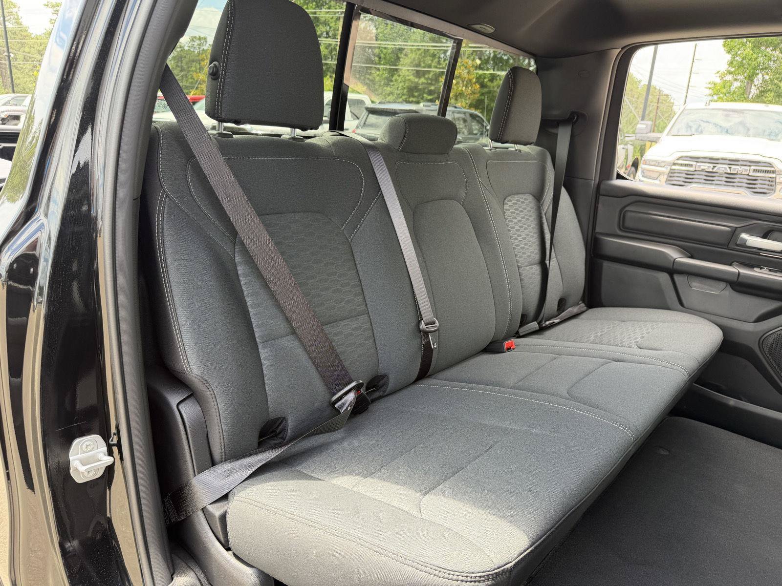 New 2026 RAM 1500 Express AWD/4WD image 20