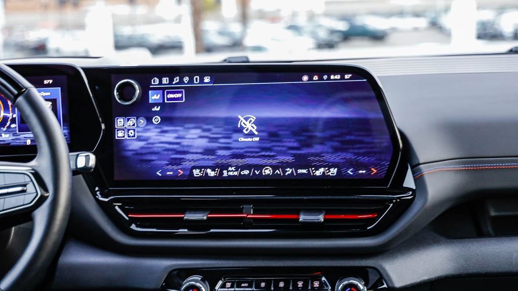 Used 2025 Chevrolet Silverado EV RST AWD/4WD image 17