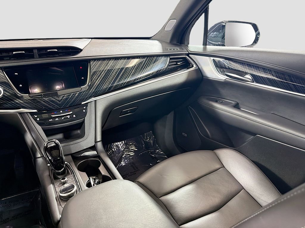 Used 2024 Cadillac XT6 Premium Luxury AWD/4WD image 27