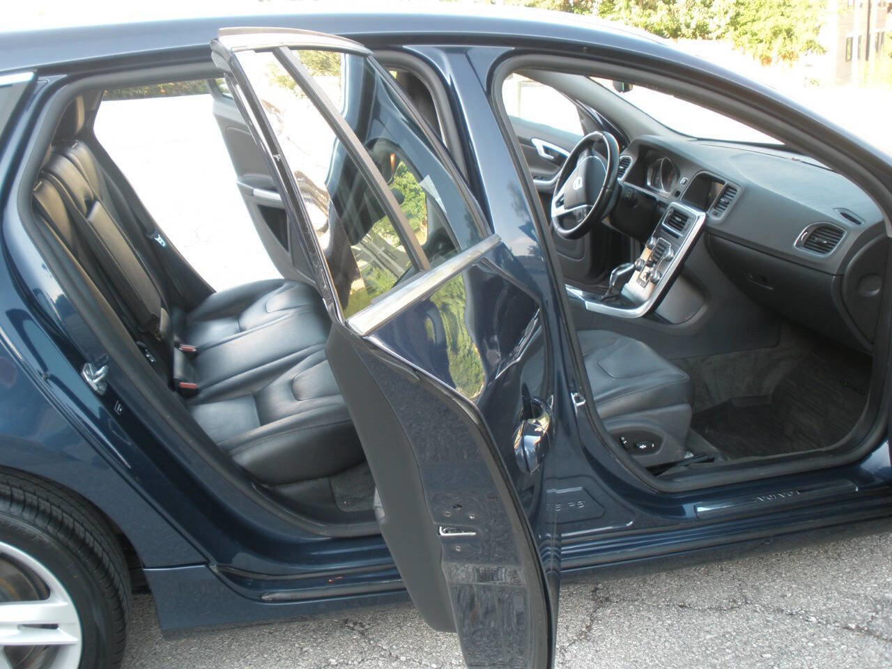 Used 2015 Volvo V60 T5 Premier image 20