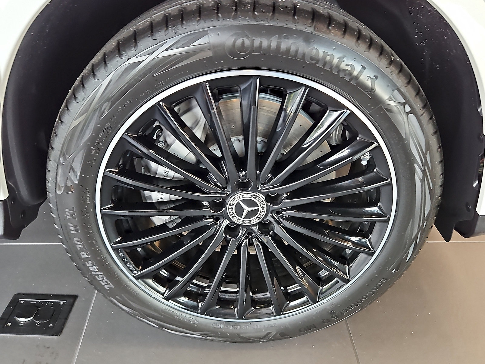 New 2026 Mercedes-Benz GLC 300 4MATIC image 5