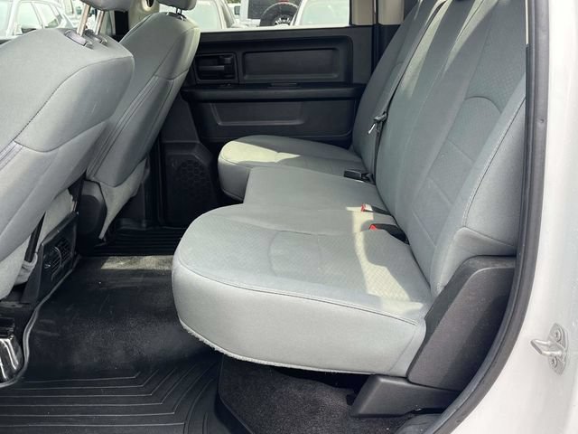 Used 2017 RAM 1500 Express w/ Express Value Package RWD image 15