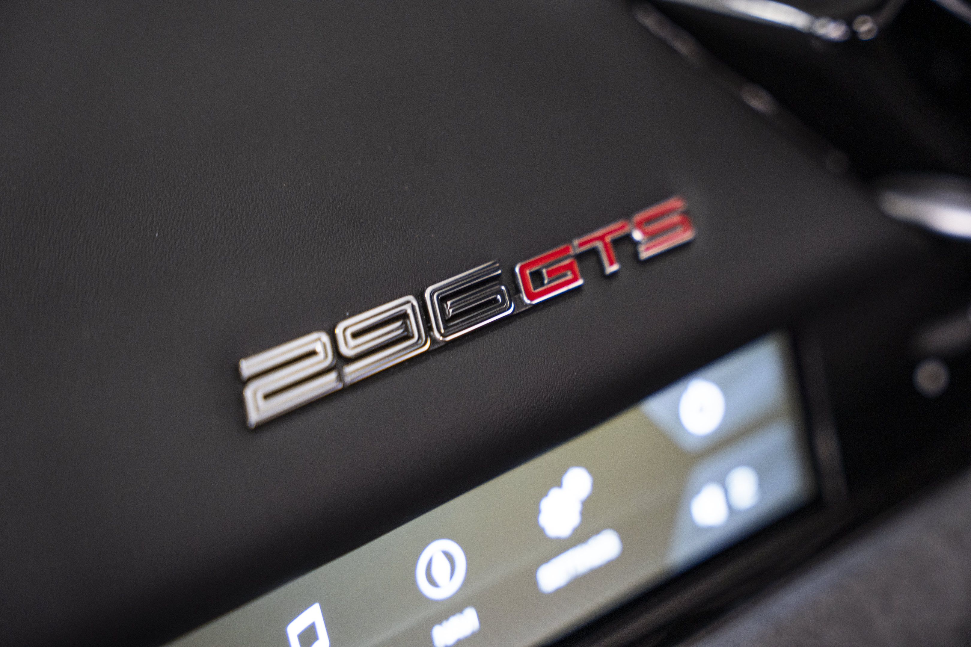 Used 2025 Ferrari 296 GTS RWD image 39