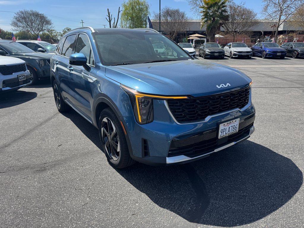 Used 2025 Kia Sorento EX image 7