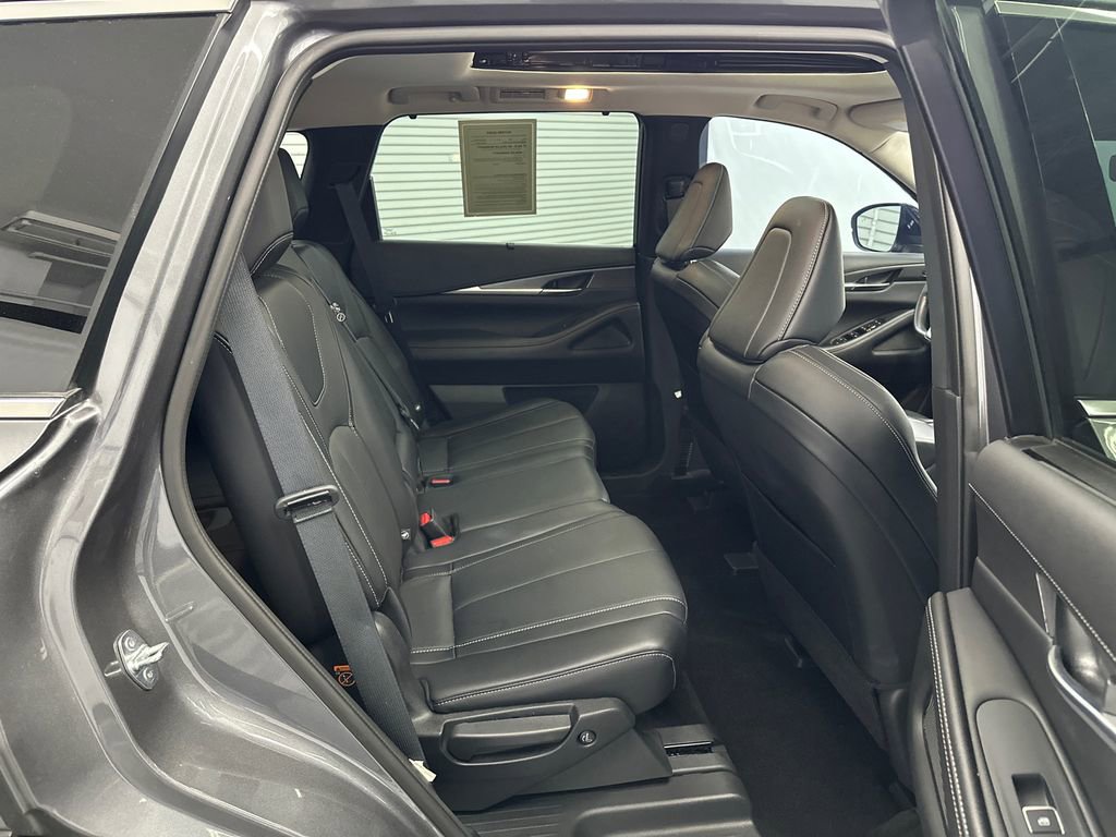 Used 2023 INFINITI QX60 Luxe w/ Cargo Package AWD/4WD image 17