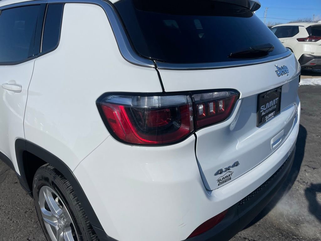 Used 2024 Jeep Compass Latitude image 35