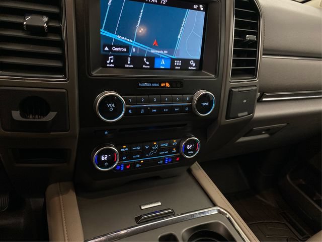 Used 2018 Ford Expedition Max XLT w/ Equipment Group 202A AWD/4WD image 30
