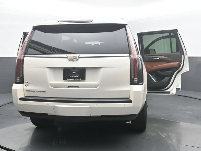 Used 2015 Cadillac Escalade Premium AWD/4WD image 56