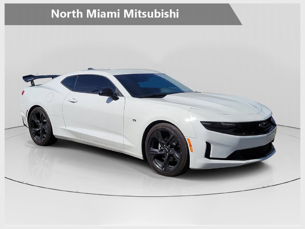 Used 2024 Chevrolet Camaro LT RWD image 1