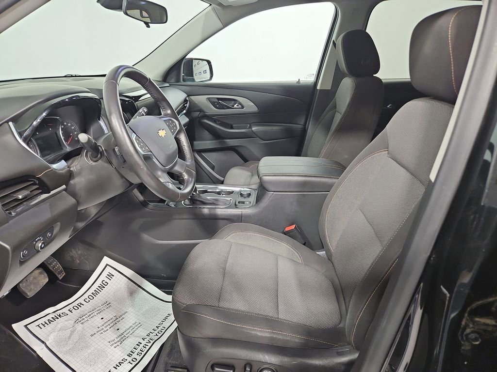 Used 2020 Chevrolet Traverse LT w/ Driver Confidence II Package image 10