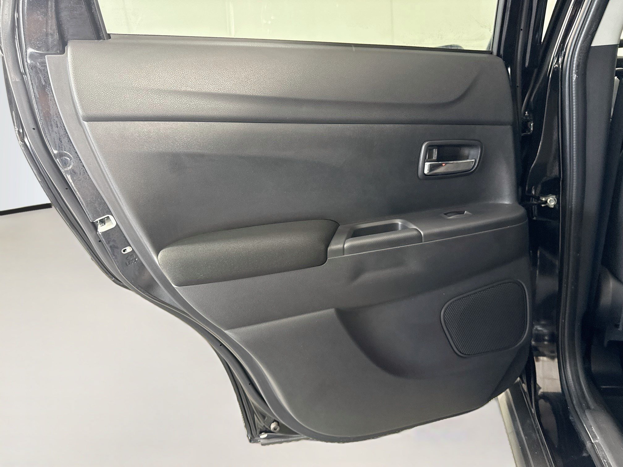 Used 2024 Mitsubishi Outlander Sport LE AWD/4WD image 25