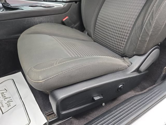 Used 2019 Dodge Challenger SXT RWD image 28