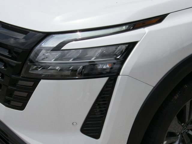 New 2026 Nissan Pathfinder SV AWD/4WD image 11