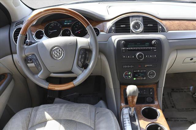 Used 2011 Buick Enclave CXL image 23