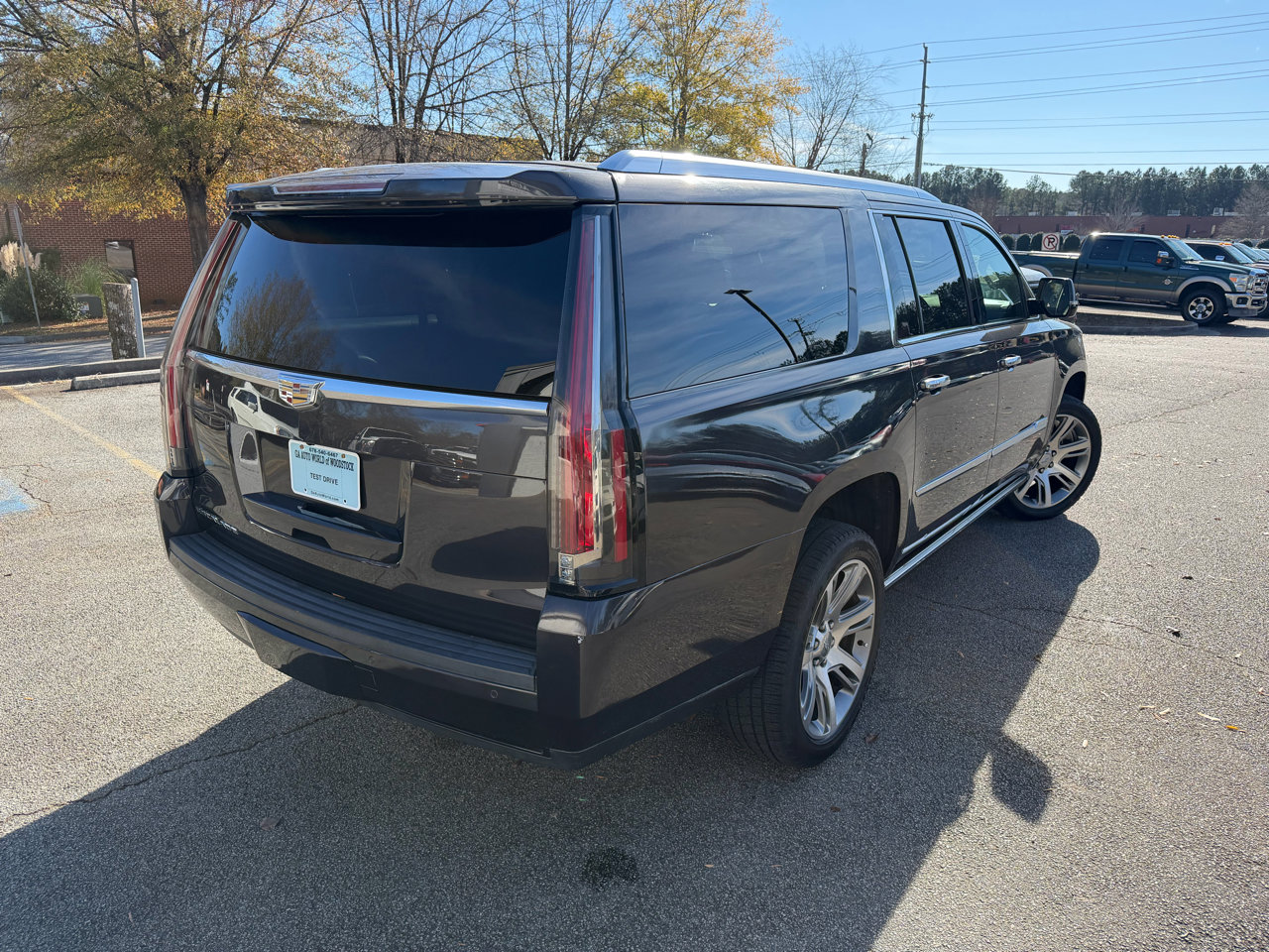 Used 2016 Cadillac Escalade ESV Premium image 11