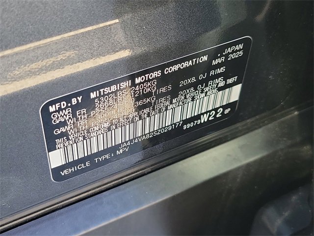 Used 2025 Mitsubishi Outlander SE image 34