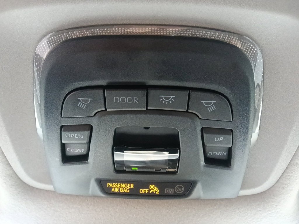 Used 2024 Toyota Corolla Cross LE w/ Moonroof Package image 25