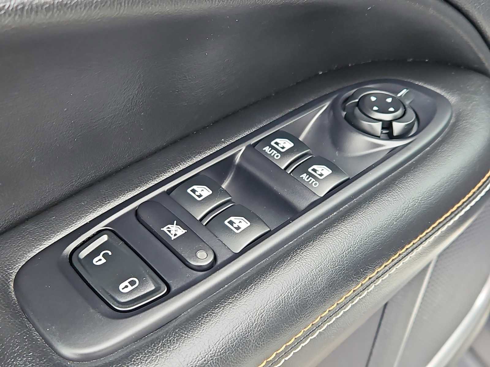 Used 2019 Jeep Compass Latitude AWD/4WD image 23