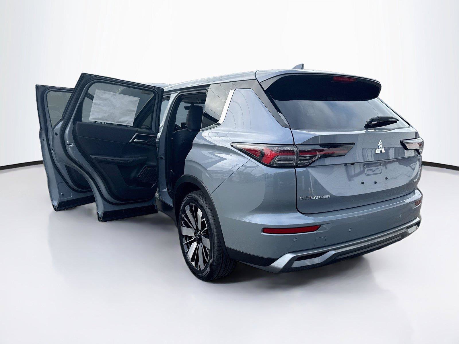 New 2026 Mitsubishi Outlander SE FWD image 39