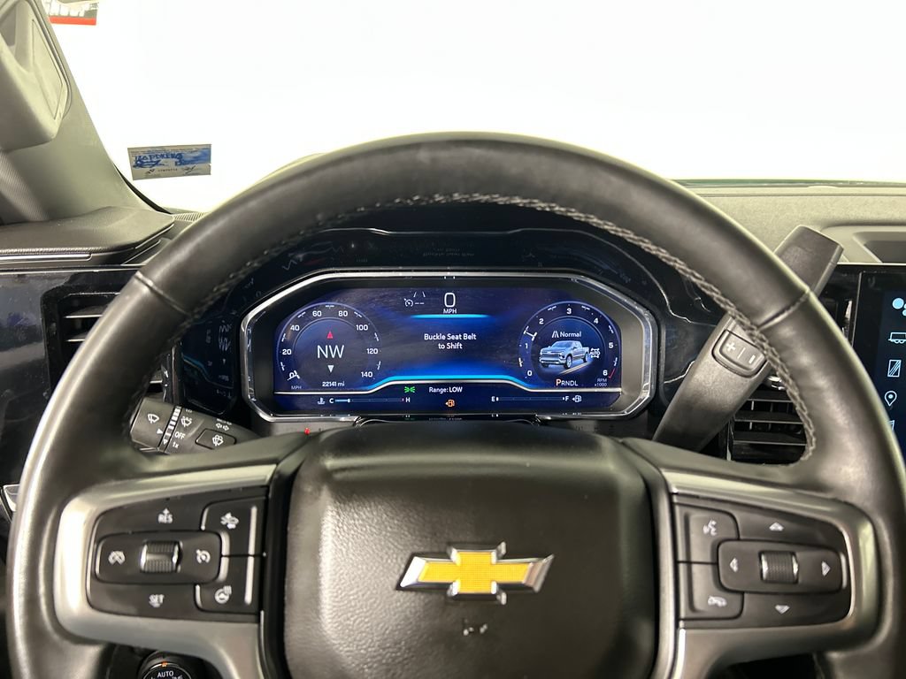 Used 2023 Chevrolet Silverado 1500 LT AWD/4WD image 14