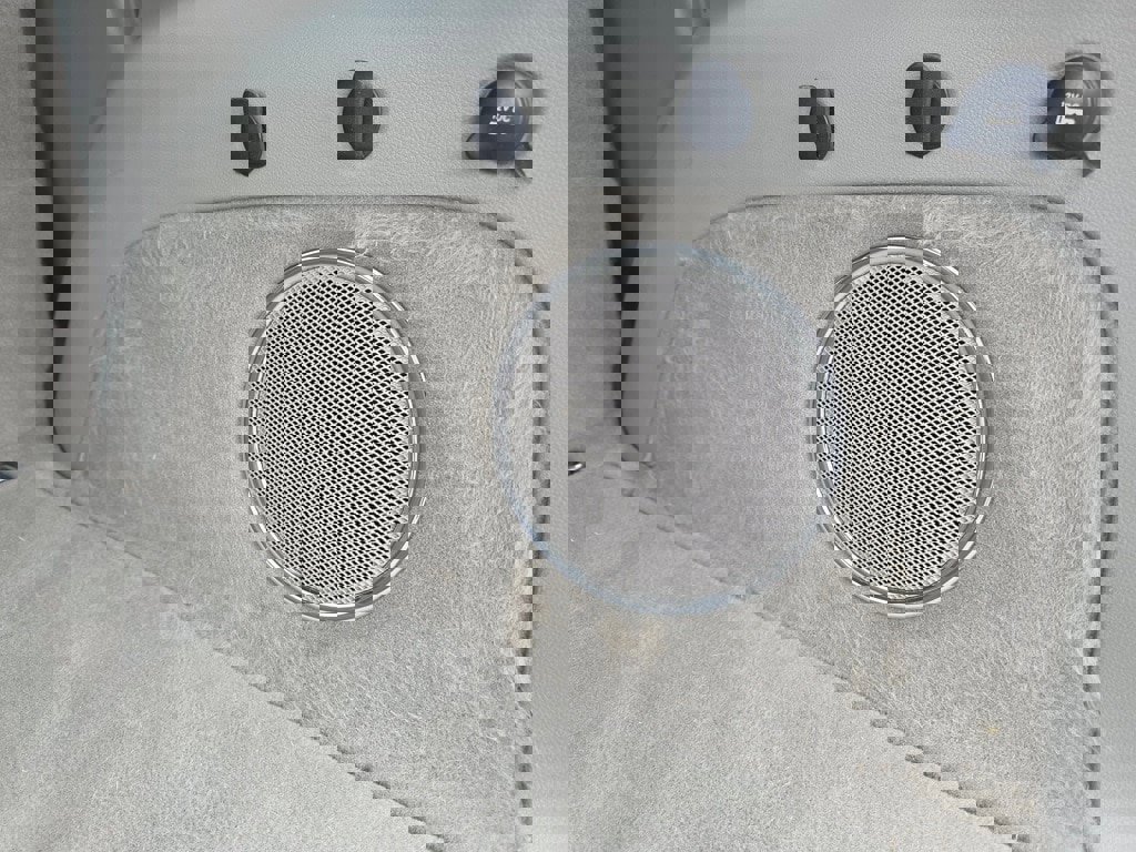 Used 2012 Jeep Grand Cherokee Altitude image 25