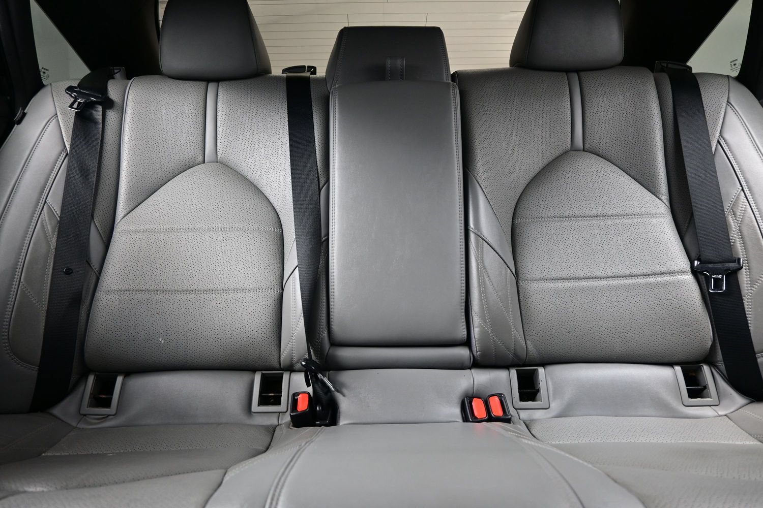 Used 2020 Toyota Avalon Limited w/ Advanced Safety Package FWD image 16