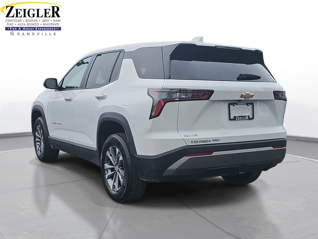 Used 2025 Chevrolet Equinox LT AWD/4WD image 7