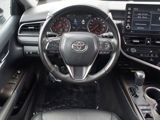 Used 2023 Toyota Camry XSE image 5